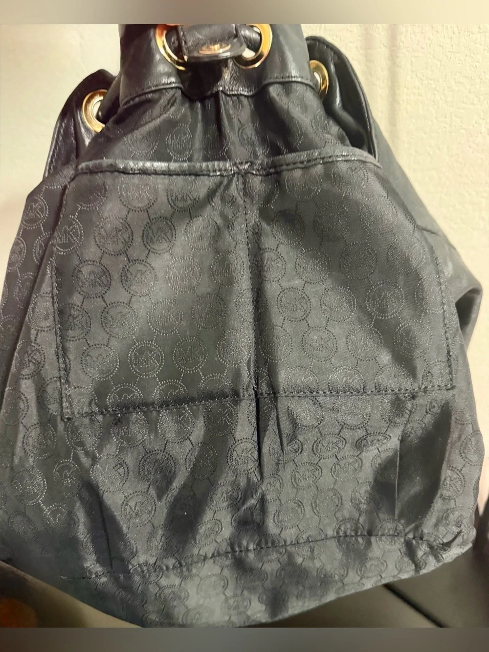 Michael Kors Black Leather Shoulder Tote Bag Gold MK Charming